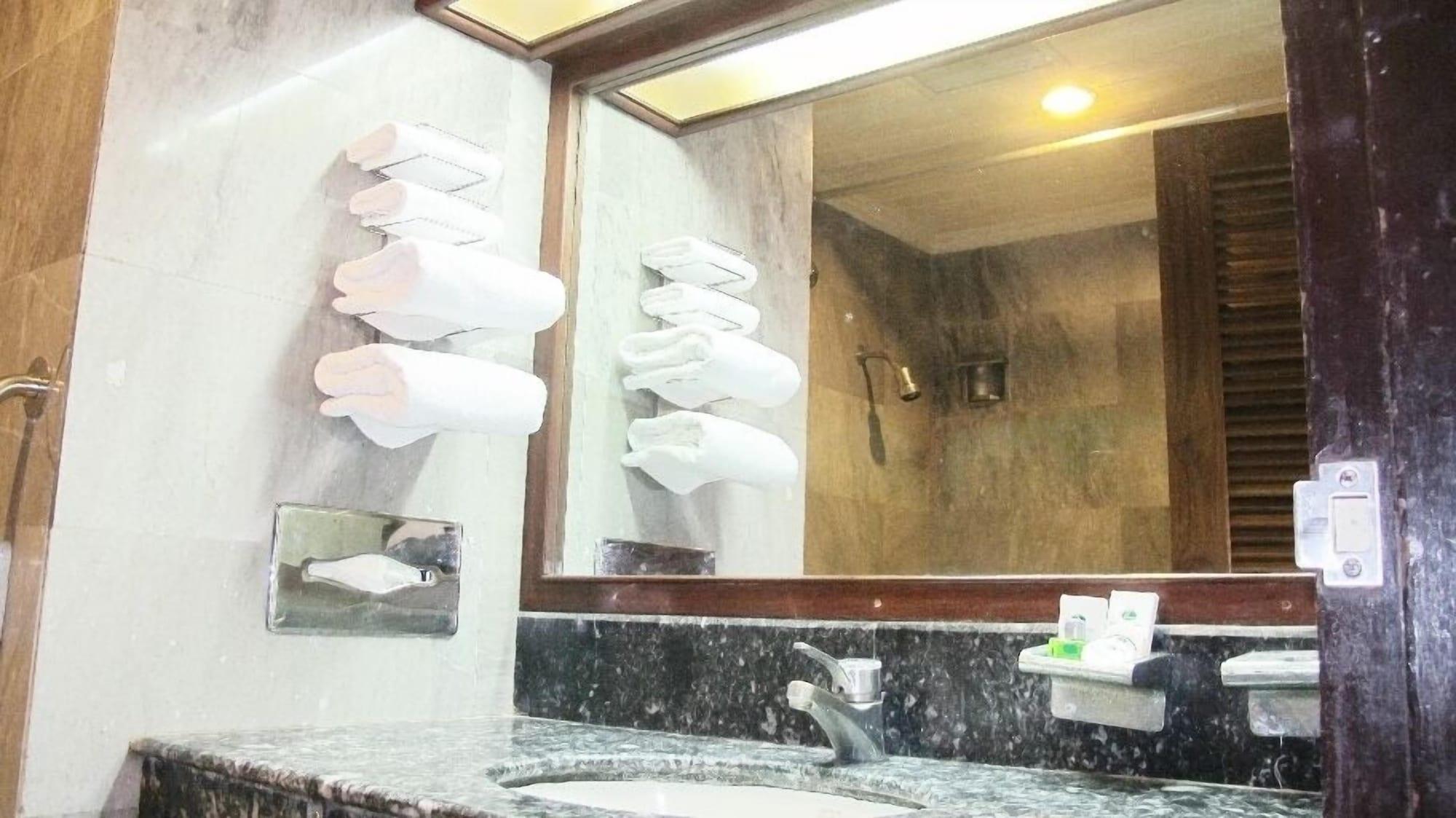 Lee Gardens Hotel Хат Яй Екстериор снимка