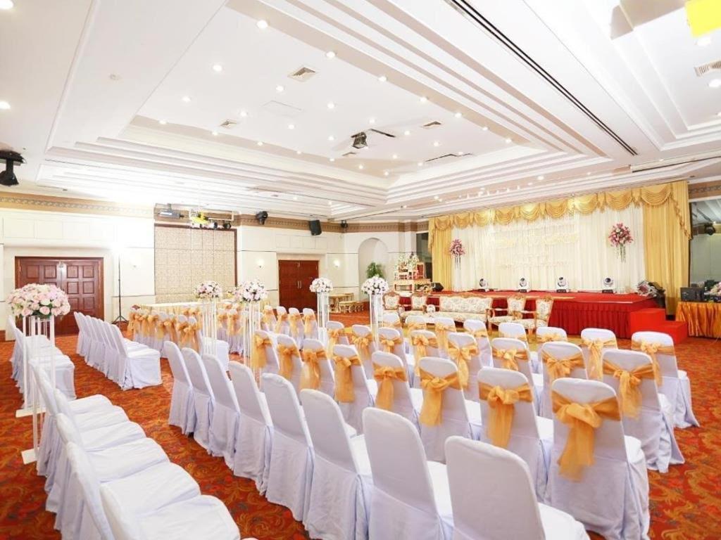 Lee Gardens Hotel Хат Яй Екстериор снимка